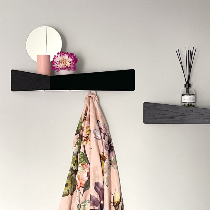 2 stk. hylder med knage: PELICAN - sort, mat